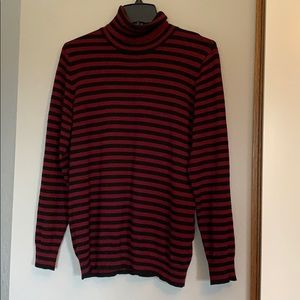 Black and crimson turtle neck
